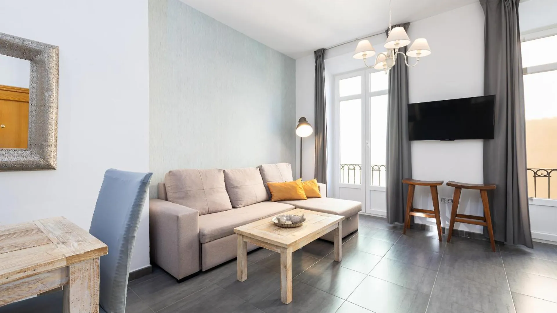 Holidays2Malaga Dos Aceras In Old Town & High Speed Wifi Spanien