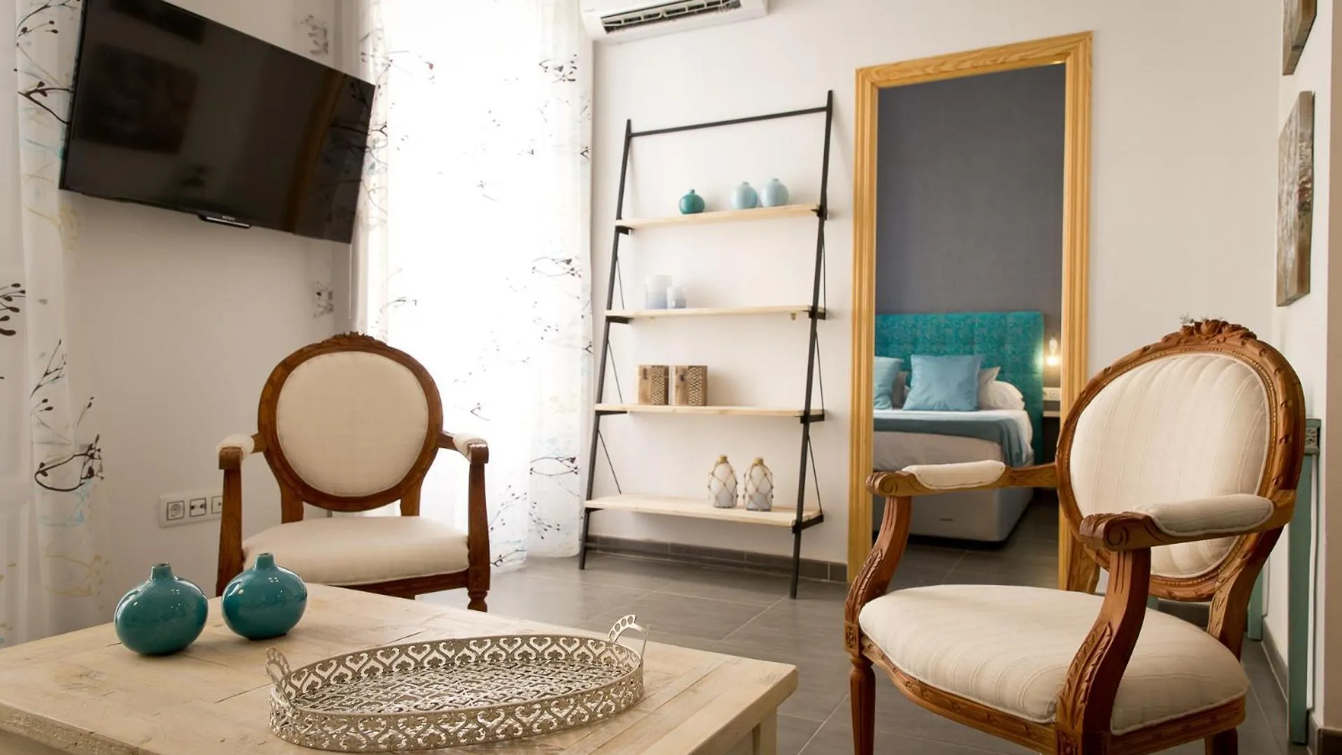 Holidays2Malaga Dos Aceras In Old Town & High Speed Wifi