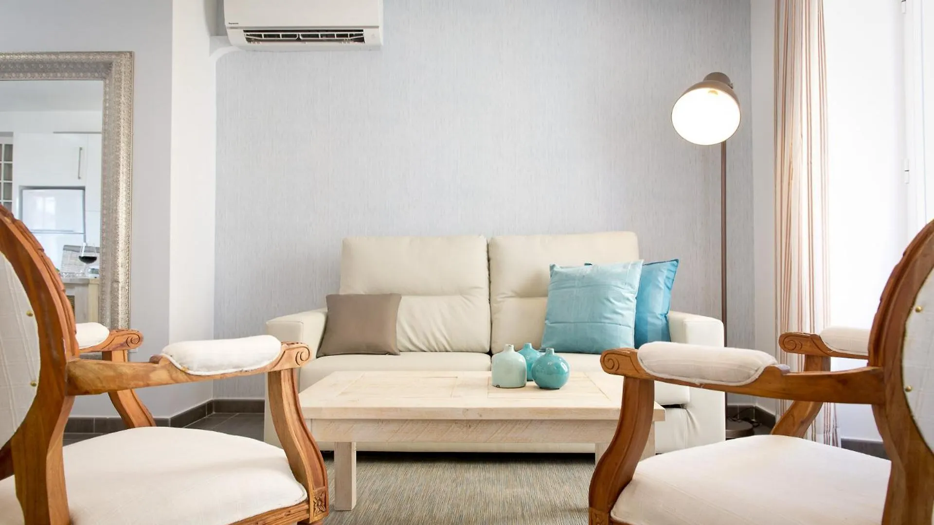 Apartment Holidays2Malaga Dos Aceras In Old Town & High Speed Wifi
